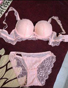 Lace Bra & Panty Set