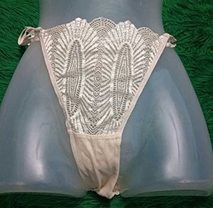 Lace Detail🎀 Thong