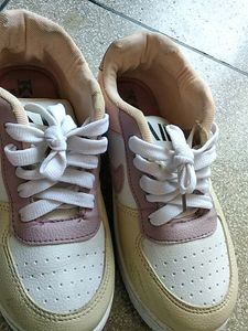 Girls Shoes
