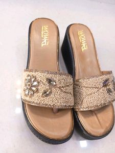 Wow.. Wedges For Women New Pair ...Size-39-40-41 Soft N Comfortable Heels..Rose Gold Colour Is Also Available