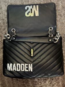 New Steve Madden Sling Bag ( Check Flaw)