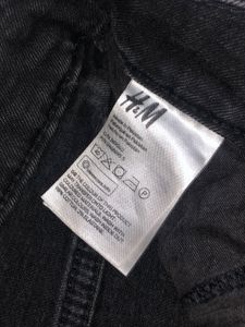H&amp;M Black Shorts