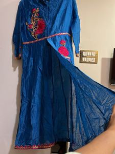Elegant Blue Embroidered Kurta