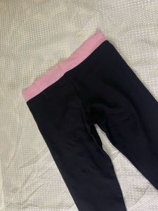Black Fit Leggings with Pink Waistband