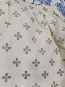 Women&#39;s pants