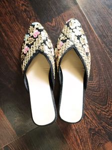 Stylish Kolapuri Heel