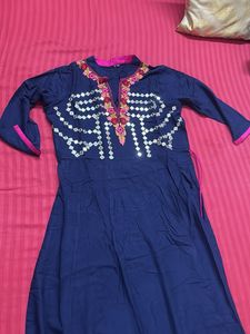 Elegant Blue Embroidered Kurta