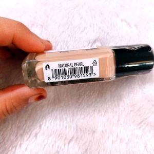 Lakme Invisible Finish SPF 8 Liquid Foundation, Sh