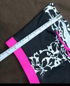 Floral Swim Skirt - Black &amp; Pink 💚