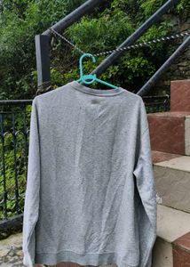 Nike Gray Crewneck Sweatshirt