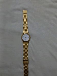 SONATA GOLD GENTLY USED TOP CONDITION WATCH