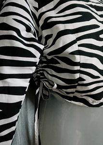 Zebra Print New Top 🤍🖤