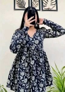 Floral Print Tunic Black Top