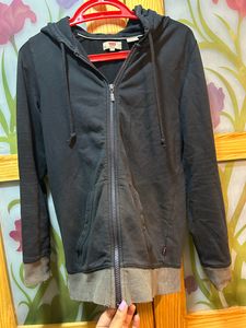 Levis Original Combo SaleOn Jacket And Top