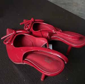 100% Zara Authentic Red Bow Heels
