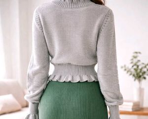 Stylish Grey Ruffle Hem Sweater