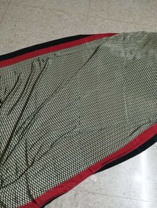 Elegant Striped Saree 😍