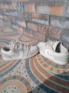 Nike Jordan 1 (Paris)