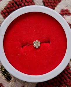 Floral Nose Pin