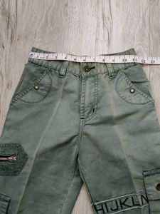 Ma2188 Sabrin cargo bootcut jeans waist 22 inches