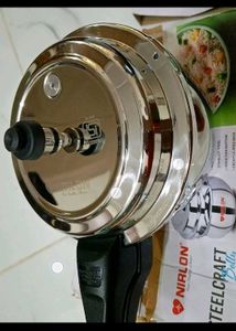 2.5 Liter Stainless Steel Cooker