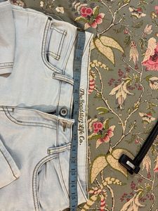 Light Wash Ripped  Jeans