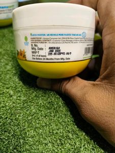 mamaearth Vitamin C daily glow cream