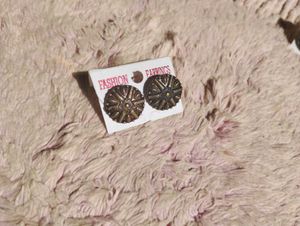 ₹150 For 5 Earrings