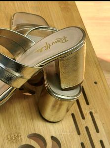 Rawhide Brand Women Gold Shiny Block Heel Sandal