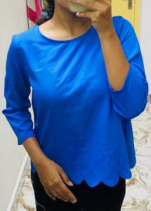 Blue Scalloped Open-Back Top – Stylish &amp; Chic