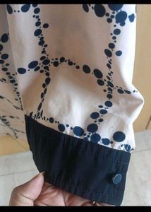 Patterned Casual High-Low Top