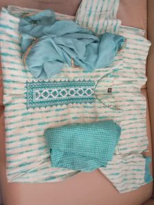 Elegant Ethnic Kurta Set