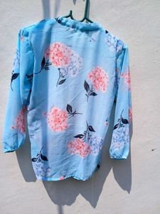 Floral  Top  Zara Basic