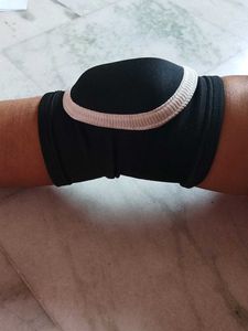 Paded Knee Cap