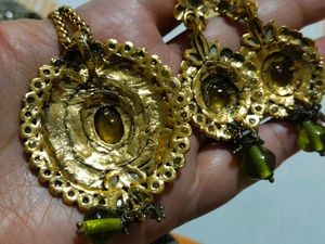 Pendent Set