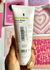 COSIQ Vitamin B3 Face Wash