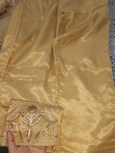 Beautiful 😍 Pakistani Embroided Suit 🤎