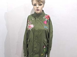 Zara Rare Find Emberiodery  Womens  Green Jacket