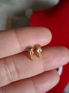 Gold Stud Earrings 18crt