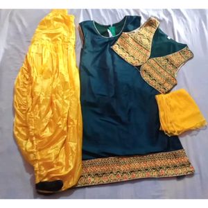 Patiyala Koti Suit💛