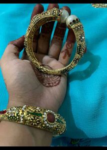 golden bangles 😍