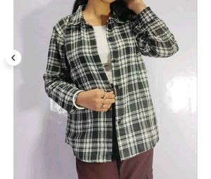 BLACK CHECK SHIRT