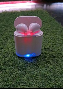 Head Phone On Bluetooth