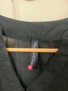 Black Sleeveless Top