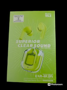 2  Blutooth Wireless Earbuds