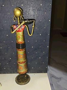 Handcrafted Metal Showpiece