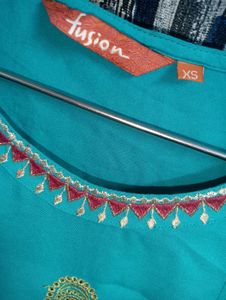Embroidered Green Kurta