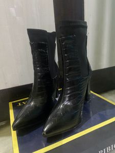 Black Boots