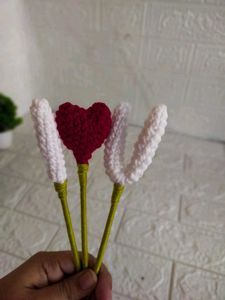 Crochet &#39;I Love U&#39; Bouquet