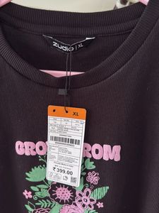Graphic Print Tee,strechbl M And L Size Also Can